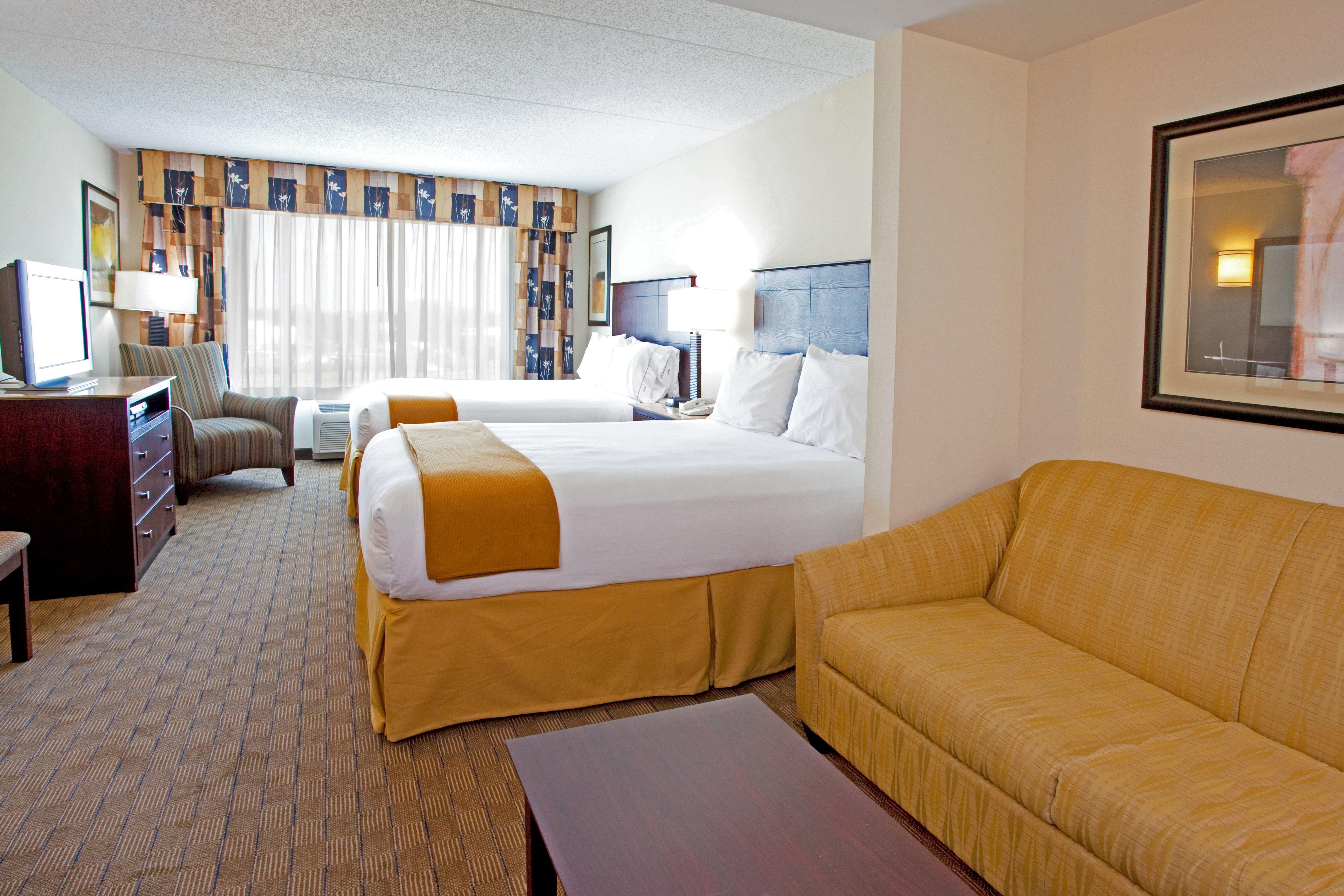 Holiday Inn Express & Suites Columbus At Northlake By Ihg Exterior foto